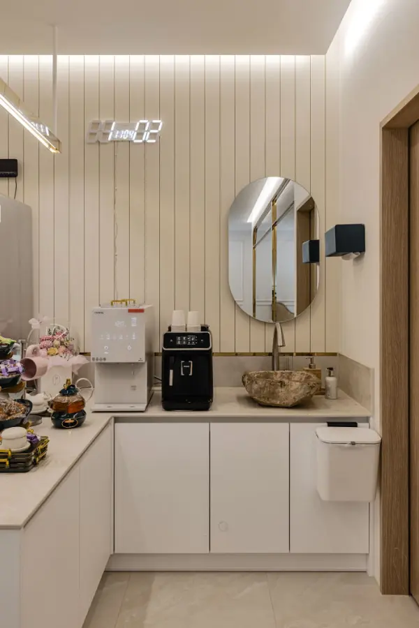 ㄱ자 동선의 에스테틱 고객 서비스존 인테리어